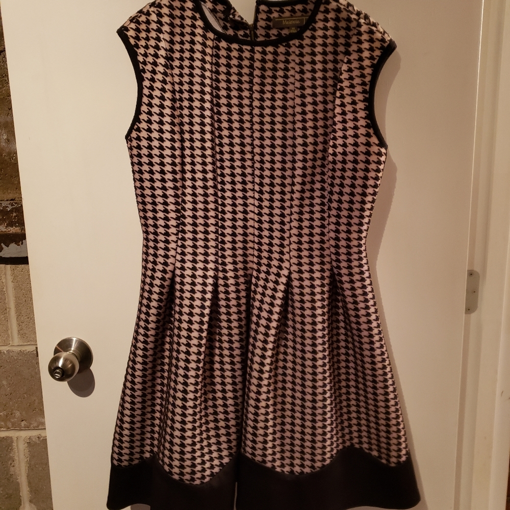 Scuba houndstooth dress